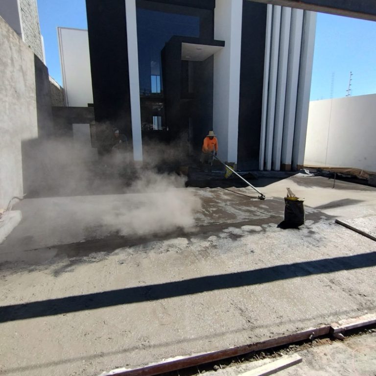 Foto de una construcción de expertos de GRUPO S3 donde se realiza mantenimiento industrial