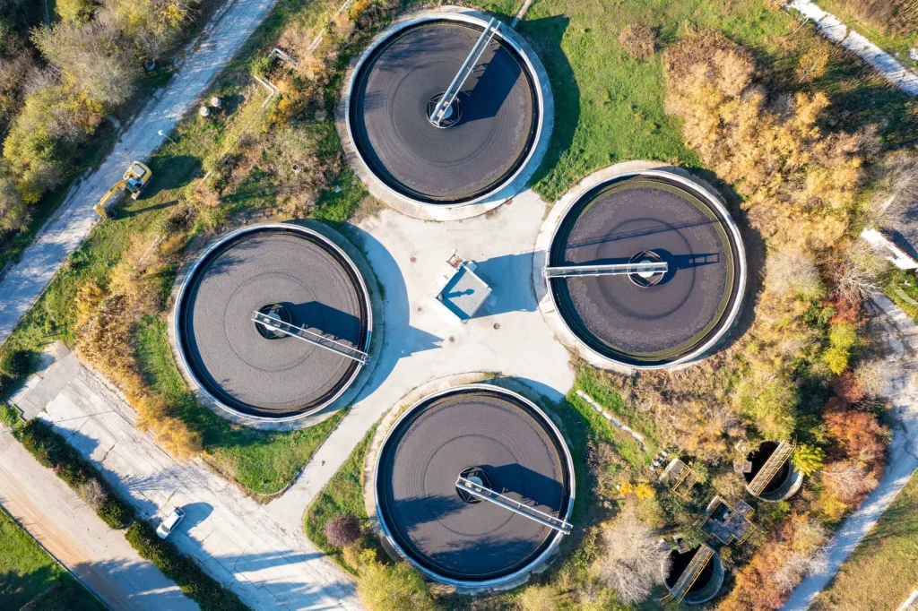 Foto del campo con 4 plantas donde realizamos mantenimiento de plantas de tratamiento de aguas residuales