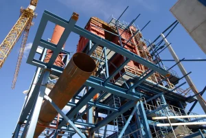Fotografía de el trabajo de construcción industrial en levantamiento gracias a GRUPO S3