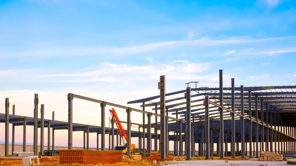 Fotografía del trabajo de construcción industrial en proceso realizado por GRUPO S3